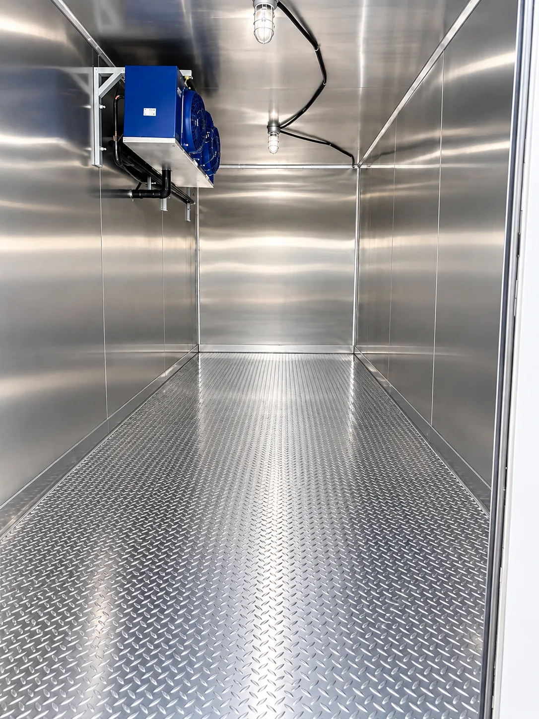 Refrigeration trailer stainless-steel cold-storage interior