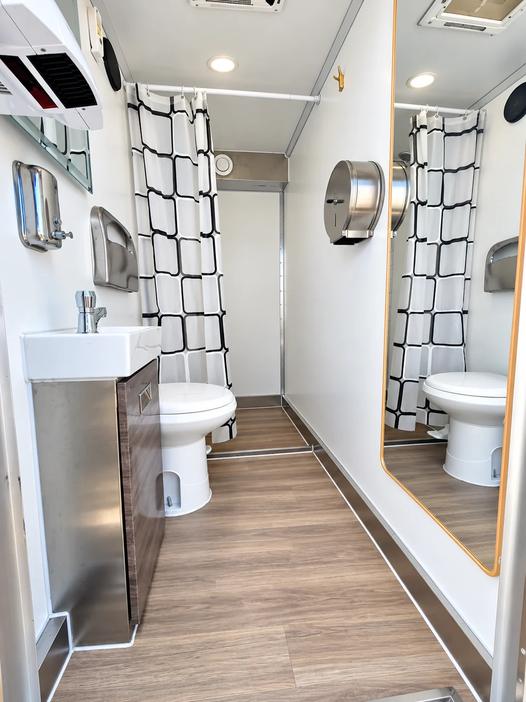 Combined shower and restroom compartment with toilets, washbasin and curtained shower areas